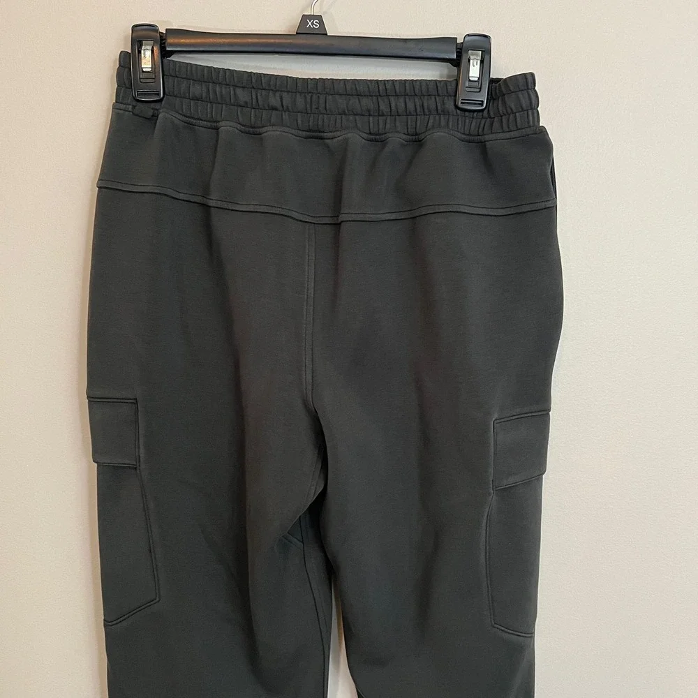 Lululemon Smooth Spacer Tapered Cargo Jogger Dark Gray Men Small Gym Casual